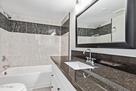 4384 N 36th St, Phoenix, AZ 85018 photo 11