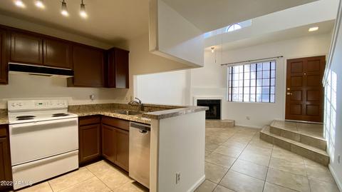 1025 E Highland Ave #38, Phoenix, AZ 85014 photo 3