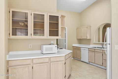 4326 E Rosemonte Dr, Phoenix, AZ 85050 photo 9