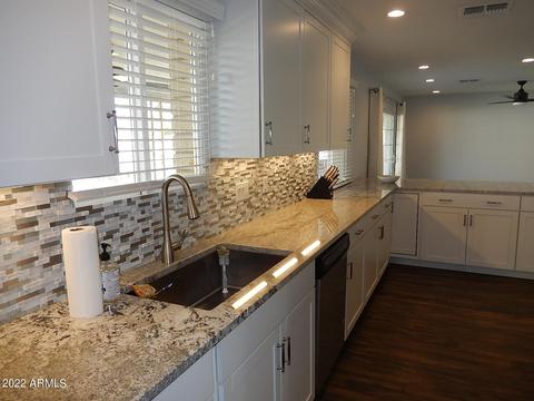 650 E La Jolla Dr, Tempe, AZ 85282 photo 8