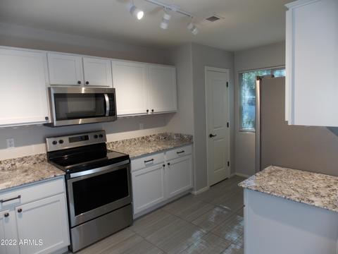 1858 W Expressman St, Apache Junction, AZ 85120 photo 4