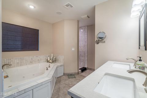 4041 E Saint Joseph Way, Phoenix, AZ 85018 photo 14