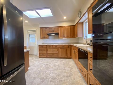 6635 Ellis St, Mesa, AZ 85205 photo 3