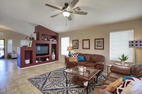 133 E Horseshoe Ave, Gilbert, AZ 85296 photo 6