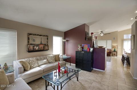 133 E Horseshoe Ave, Gilbert, AZ 85296 photo 2