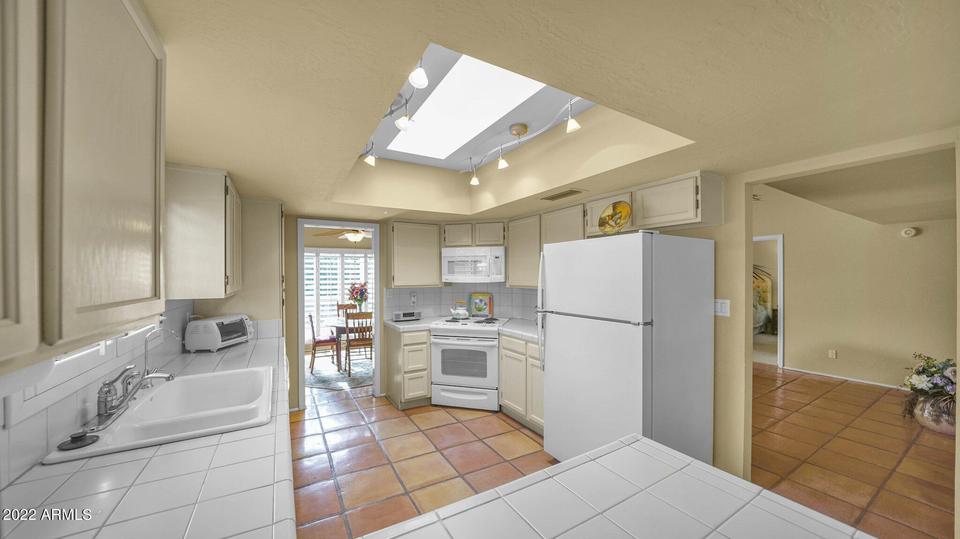  4021 E Round Hill Dr, Phoenix, AZ 85028 photo 18