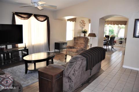 3537 E Kerry Ln, Phoenix, AZ 85050 photo 4