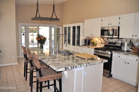 3537 E Kerry Ln, Phoenix, AZ 85050 photo 2
