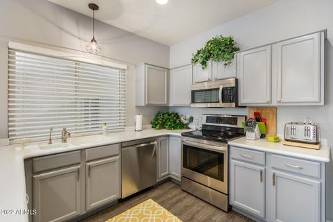 2029 E Huron Ct, Gilbert, AZ 85234 photo 14