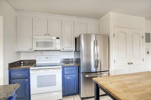 3740 E Piccadilly Rd, Phoenix, AZ 85018 photo 9