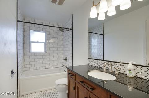 3740 E Piccadilly Rd, Phoenix, AZ 85018 photo 18