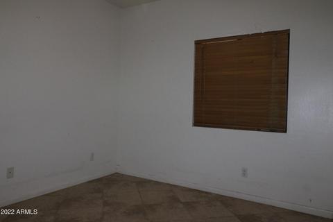 7049 S Golfside Ln, Phoenix, AZ 85042 photo 10