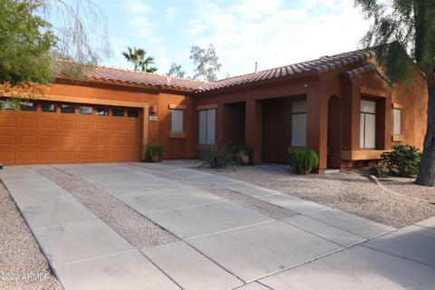 7049 S Golfside Ln, Phoenix, AZ 85042 photo 1