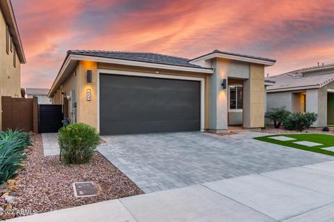 2953 E Sands Dr, Phoenix, AZ 85050 photo 1
