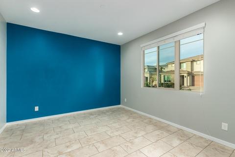 2953 E Sands Dr, Phoenix, AZ 85050 photo 9