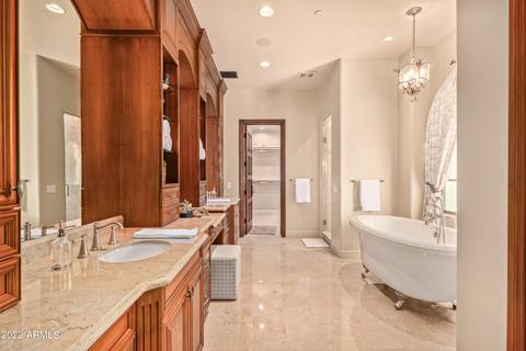 4610 N Borgatello Ln, Phoenix, AZ 85018 photo 32