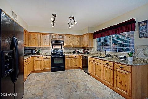 4529 E Michelle Dr, Phoenix, AZ 85032 photo 12