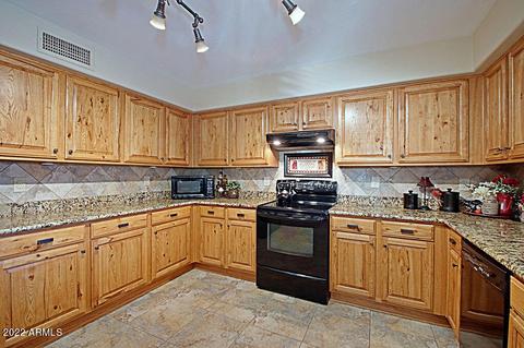 4529 E Michelle Dr, Phoenix, AZ 85032 photo 14