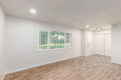 2913 E Fairmont Ave, Phoenix, AZ 85016 photo 10