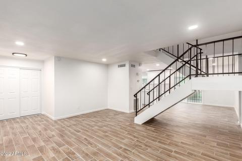 2913 E Fairmont Ave, Phoenix, AZ 85016 photo 8