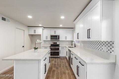 2913 E Fairmont Ave, Phoenix, AZ 85016 photo 6