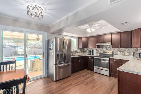 3301 E Helena Dr, Phoenix, AZ 85032 photo 3