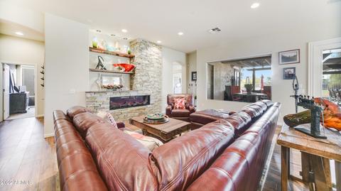 6608 S Crestview Dr, Gilbert, AZ 85298 photo 5