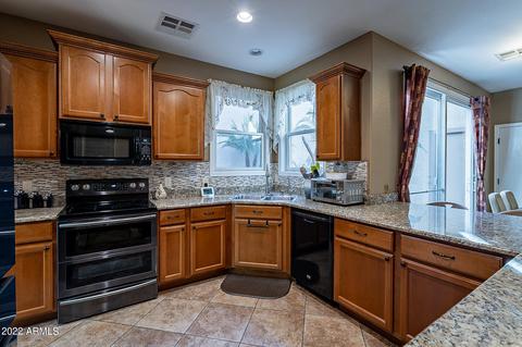 4754 E Woodside Way, Gilbert, AZ 85297 photo 9