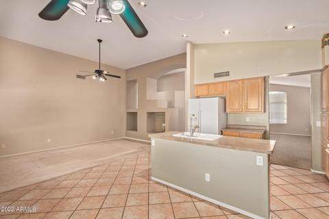 4304 E Sands Dr, Phoenix, AZ 85050 photo 9