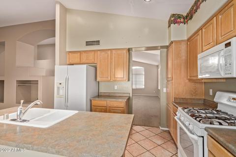 4304 E Sands Dr, Phoenix, AZ 85050 photo 8