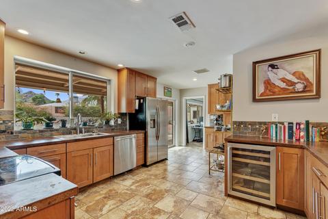 2607 E Becker Ln, Phoenix, AZ 85028 photo 6