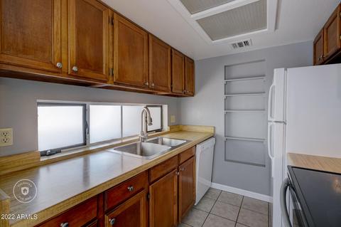 1449 E Highland Ave #23, Phoenix, AZ 85014 photo 8