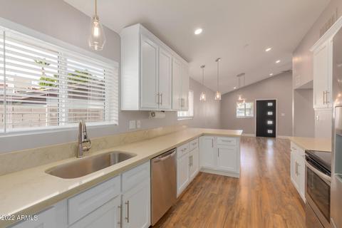 1229 E Desert Park Ln, Phoenix, AZ 85020 photo 10