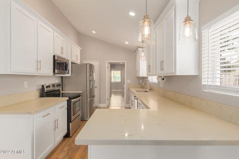 1229 E Desert Park Ln, Phoenix, AZ 85020 photo 8