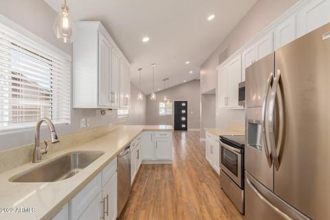 1229 E Desert Park Ln, Phoenix, AZ 85020 photo 9