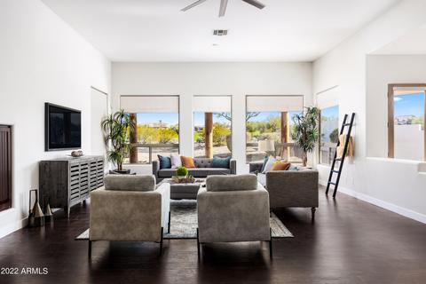7130 E Saddleback St #10, Mesa, AZ 85207 photo 1