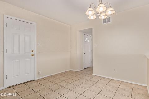 8016 W Earll Dr, Phoenix, AZ 85033 photo 7