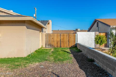 8016 W Earll Dr, Phoenix, AZ 85033 photo 8