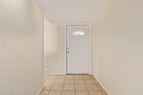 8016 W Earll Dr, Phoenix, AZ 85033 photo 5