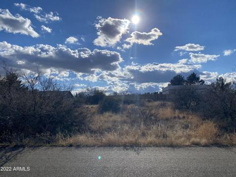 20231 E Sierra Dr #3300, Mayer, AZ 86333