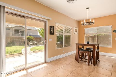 2771 E Crescent Way, Gilbert, AZ 85298 photo 12