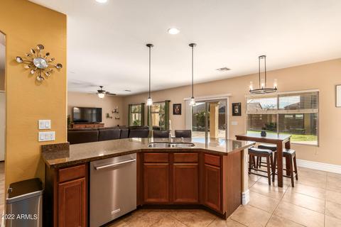 2771 E Crescent Way, Gilbert, AZ 85298 photo 14