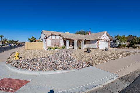 402 E Rosemonte Dr, Phoenix, AZ 85024 photo 9