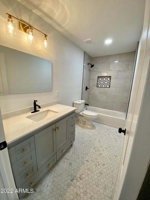 4037 E Taylor St, Phoenix, AZ 85008 photo 3