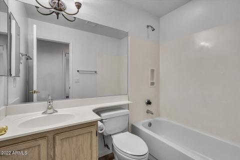 3434 E Kerry Ln, Phoenix, AZ 85050 photo 14