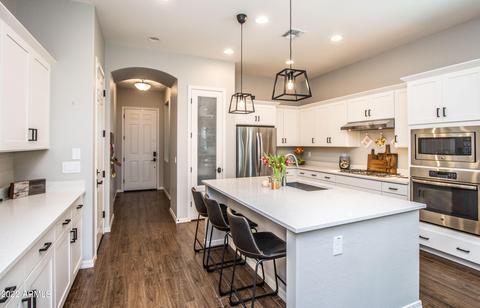 3059 E Pinto Dr, Gilbert, AZ 85296 photo 7