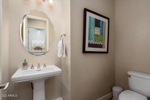 3040 E Robin Ln, Phoenix, AZ 85050 photo 20