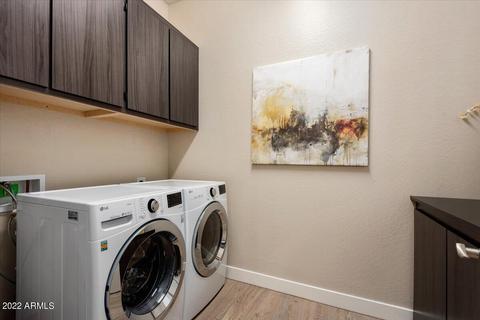 3040 E Robin Ln, Phoenix, AZ 85050 photo 21