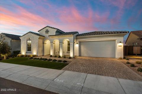 3040 E Robin Ln, Phoenix, AZ 85050 photo 2