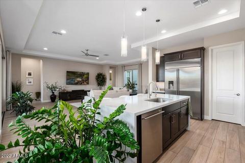 3040 E Robin Ln, Phoenix, AZ 85050 photo 13